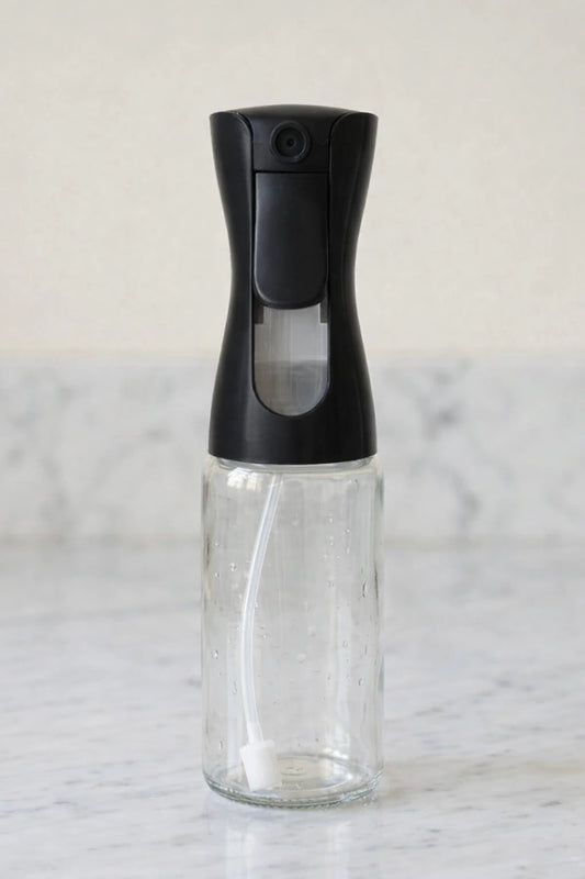 Oil Dispenser (Stops oil mess and spills)
